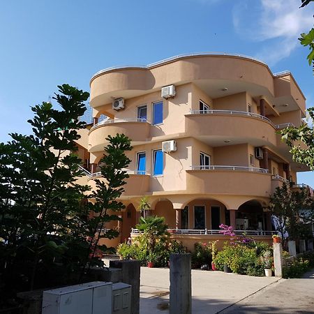Apartments And Bungalow Casa Palma Ulcinj Eksteriør bilde