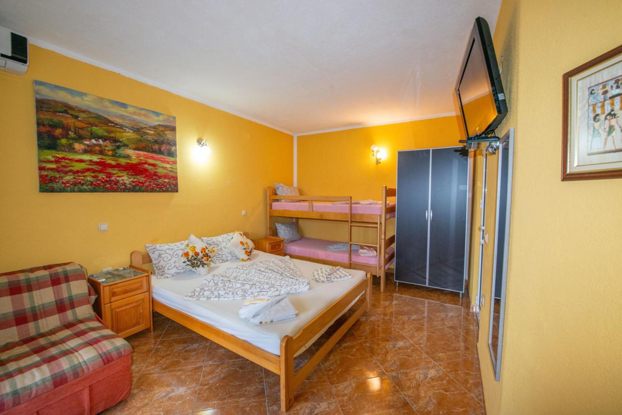 Apartments And Bungalow Casa Palma Ulcinj Eksteriør bilde